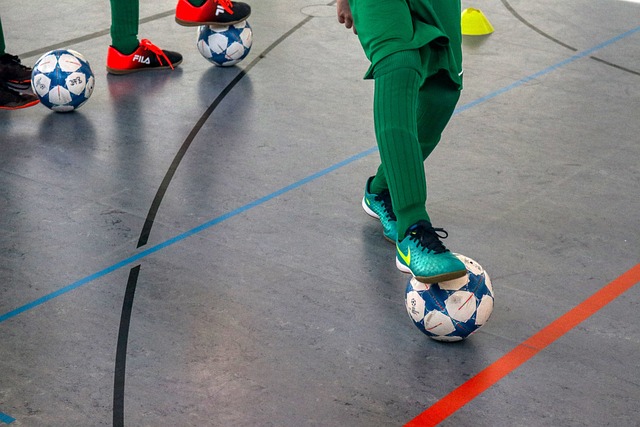 守望万家灯火——公安民警坚守岗位维护除夕安全稳定.